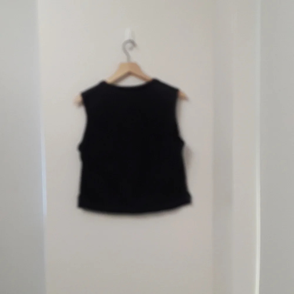 Mossimo Black Sleeveless Crop Jacket - Size Large - Picture 2 of 6